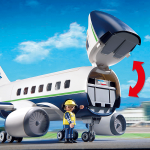 Playmobil vliegtuig - Openen achterkant en inladen bagagecontainer